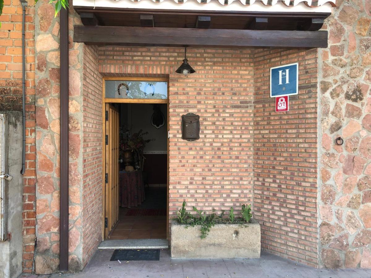 Hostal La Caballeriza Malpartida de Cáceres Exteriér fotografie
